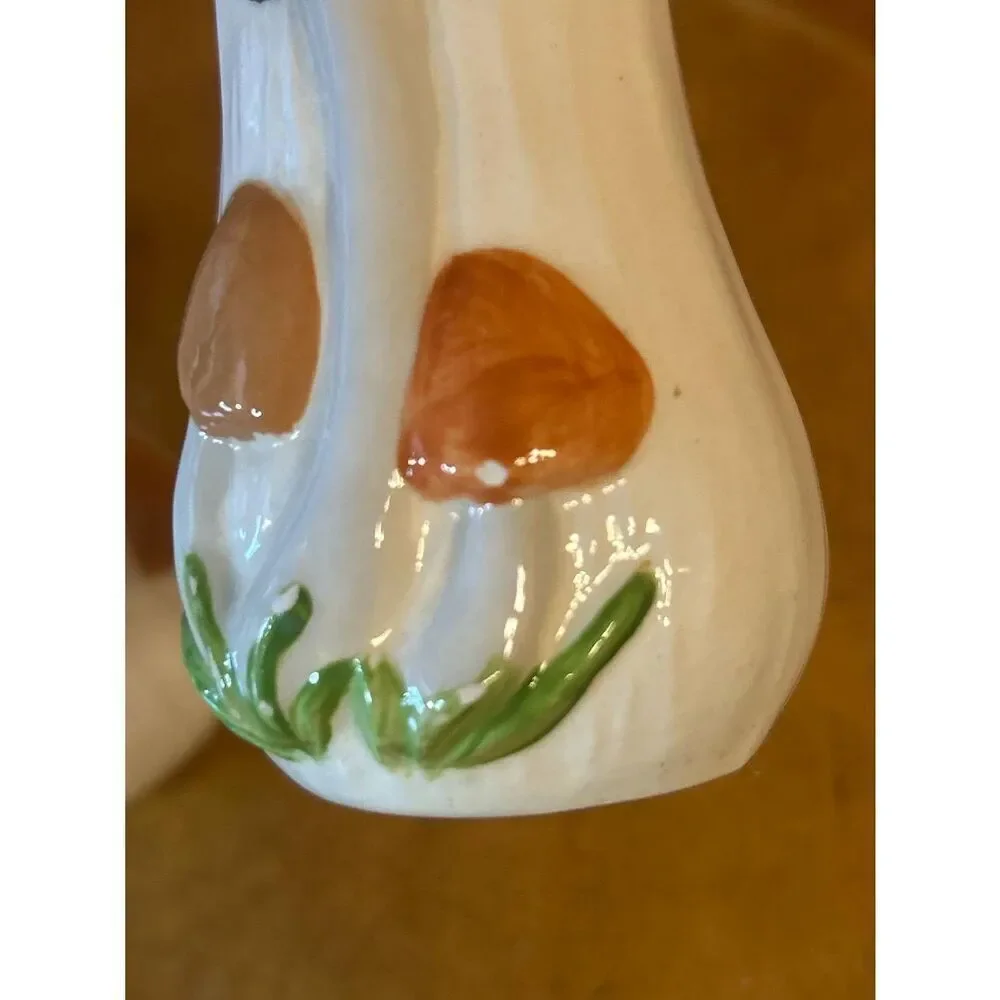 Vintage Arnels Mushroom Ceramic Creamer Sugar Bowl Salt Pepper Shaker Read (5008